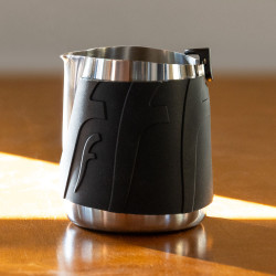 Flair Milk Pitcher – piena putošanas krūze