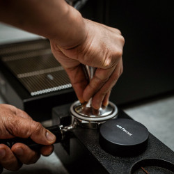 La Pavoni Leveler  – Profesionāls kafijas izplatītājs (melns)